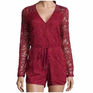 LUCY PARIS wine red lace long sleeve romper M